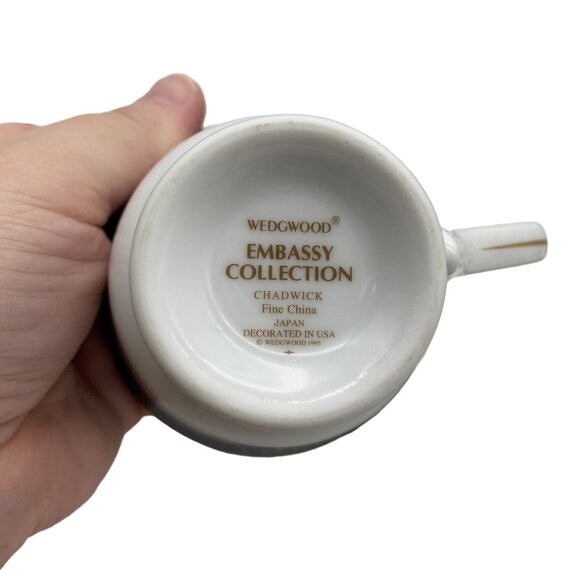 Wedgwood Embassy Collection Chadwick footed tea cup and saucer set of 3 - Picture 7 of 8